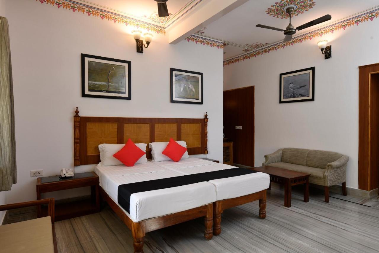 Hotel Sunbird Bharatpur Kültér fotó