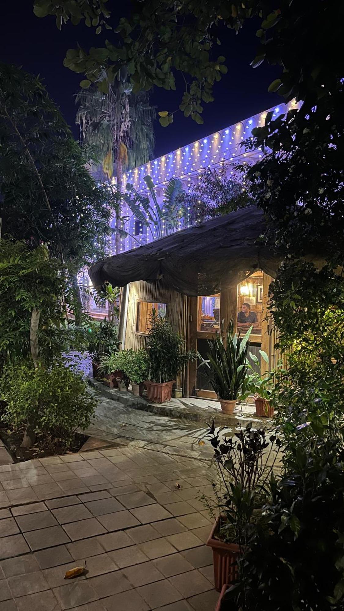 Hotel Sunbird Bharatpur Kültér fotó