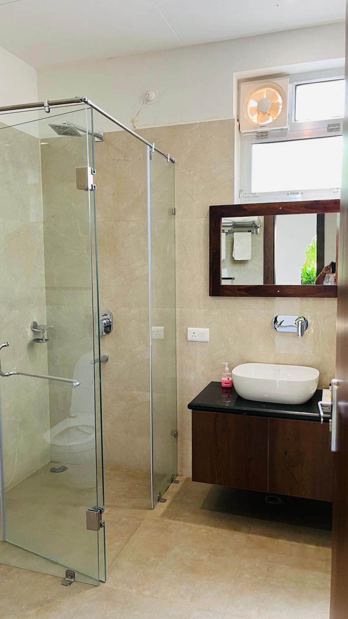 Hotel Sunbird Bharatpur Kültér fotó