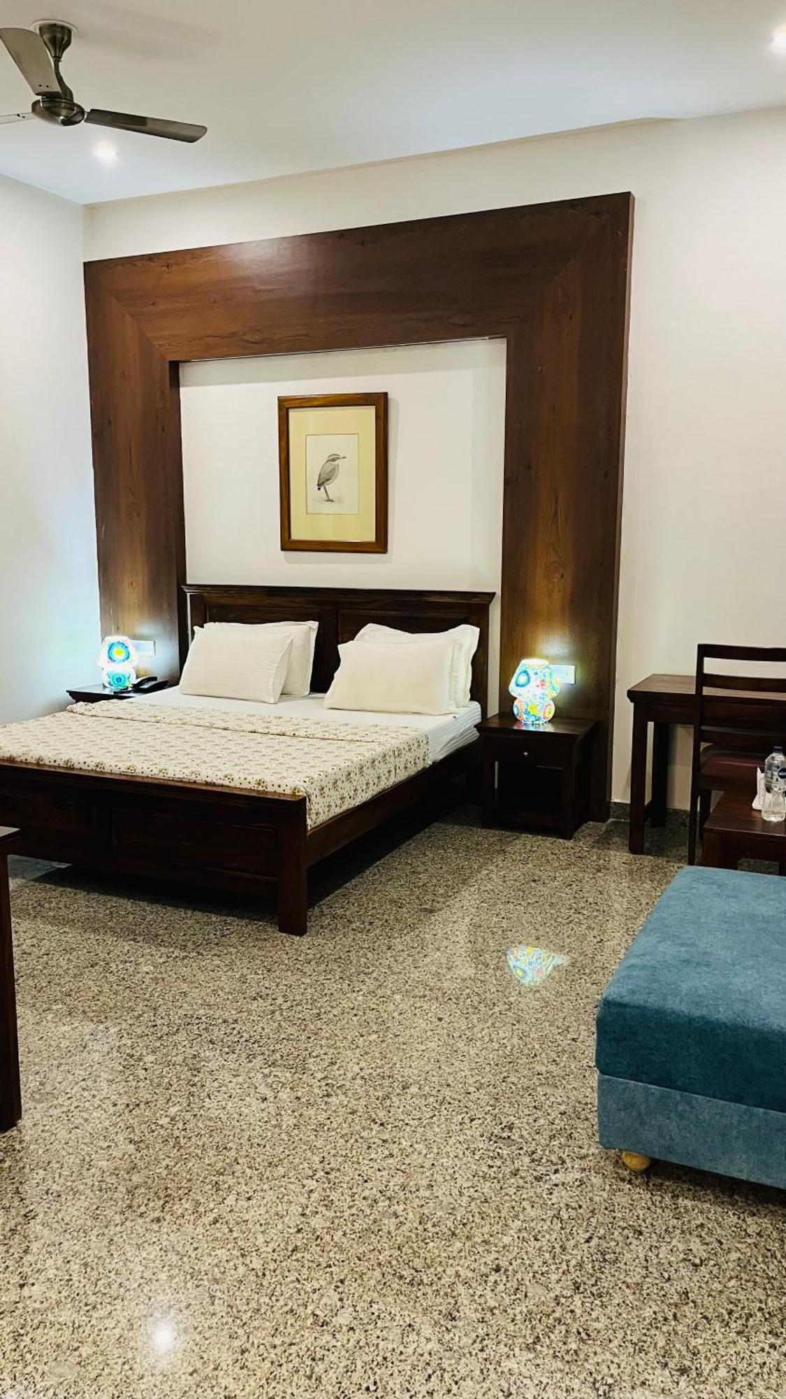 Hotel Sunbird Bharatpur Kültér fotó